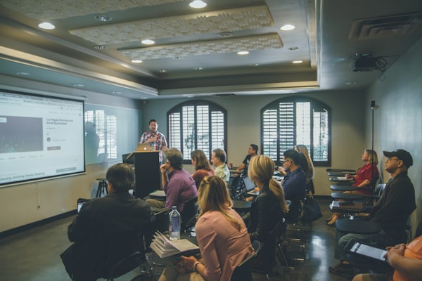 Community AI education workshop hosted by volunteer mentors